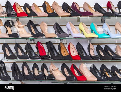 Women's Footwear Collection .